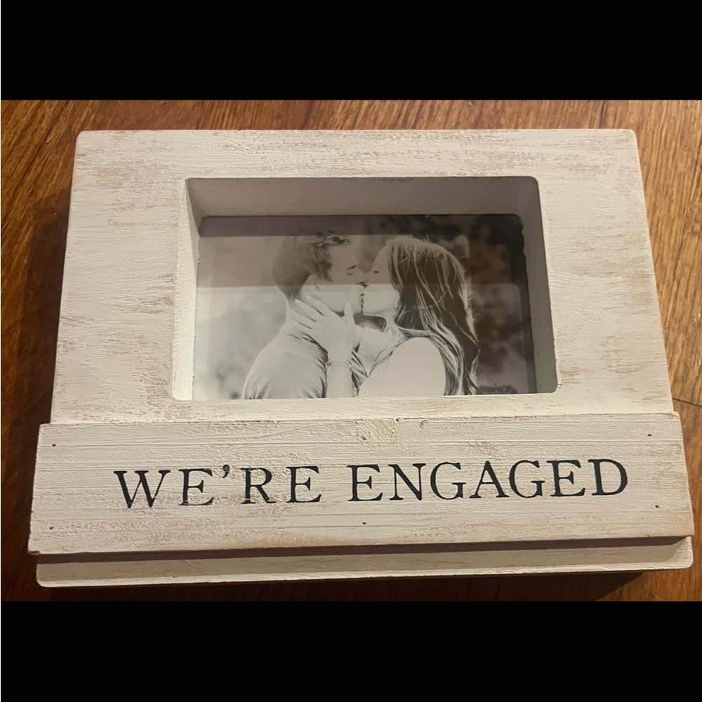 Mud pie - We’re engaged block photo frame